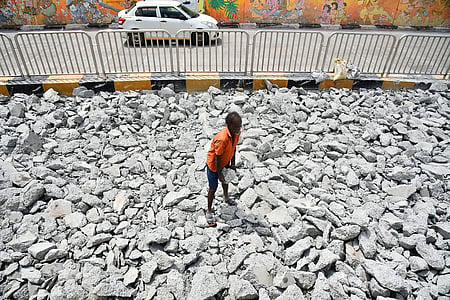 The association claimed that the situation has become so dire that contractors switch off their phones during the Gauri-Ganesh festival, Dasara, and Deepavali as workers demand their dues and festival bonuses.
