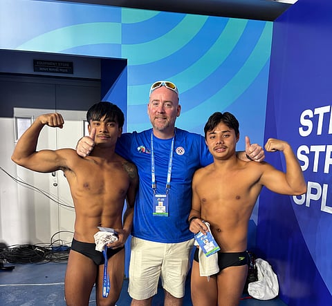 (from left) Indiver Sairam, Indian diving coach Shannon Roy and Willson Sing Ningthoujam.
In a historic first, Indiver and Willson bagged the 10m men's synchronized diving bronze medal on Day 2 of the 11th Asian Aquatics Championships in Ahmedabad 