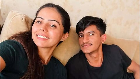 Sohani Kumari with Sawai Singh