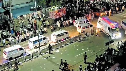 A private ambulance driver had filed a complaint claiming that he was assaulted by a group when he was attempting to rescue people in Velusamypuram 