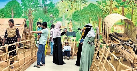 On weekdays, it sees around 2,000 visitors, while weekends bring as many as 5,000.  