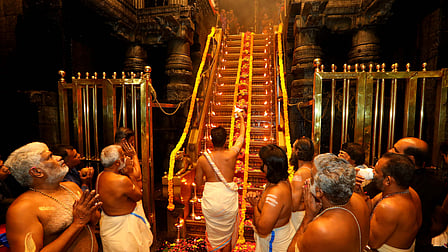 The remand report said Murari had consciously mentioned the gold-plated sheets as copper sheets in Sabarimala records, sources said. 