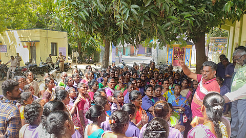 Sanitary workers of Nagapattinam municipality gave up their protest after the contractor promised to hike their wages by Rs 50 per day 