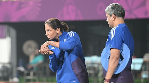 India captain Harmanpreet Kaur with head coach Amol Muzumdar