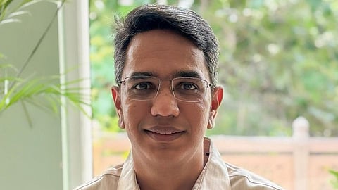  Dhruv Godara 