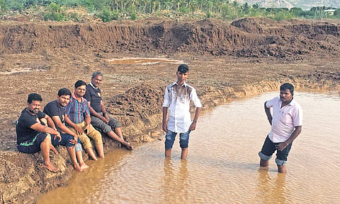  Volunteers of Sevagan Trust clean and restore a lake in Veeranam, Salem.