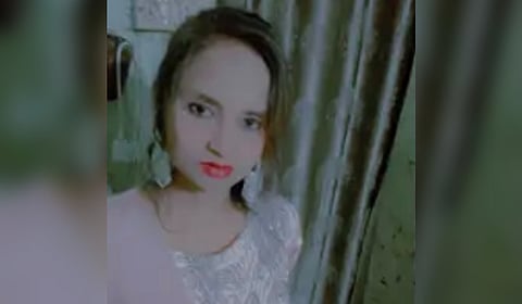 An argument broke out around 10.30 pm, during which Subramanya allegedly struck Salma on the head with a wooden stick, multiple times. She died on the spot due to severe head injuries. 