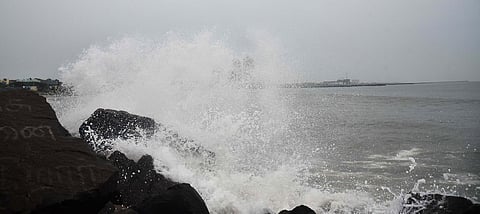  The sea condition is likely to remain rough over the east-central and adjoining southeast Bay of Bengal until the morning of October 25.