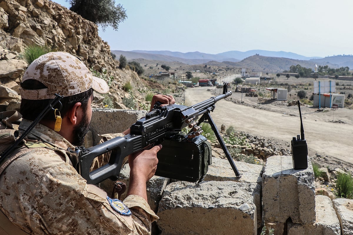 Several Afghan Taliban personnel killed in alleged retaliatory action along border, Pakistan says