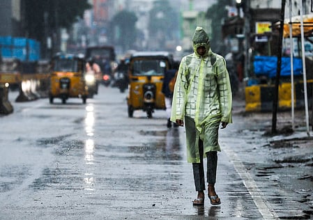 Temperatures will remain near normal initially, before rising by 2–3°C above normal over the following four days.
