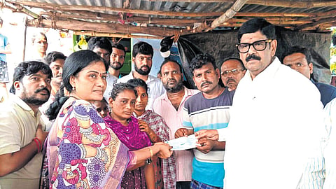 State ministers Anam Ramanarayana Reddy, K Atchannaidu, and Union Minister K Rammohan Naidu handing over compensation to kin of stampede victims 
