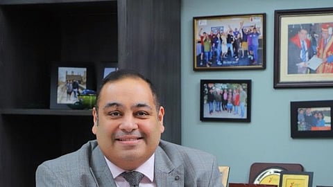 Dr Gaurav Thukral