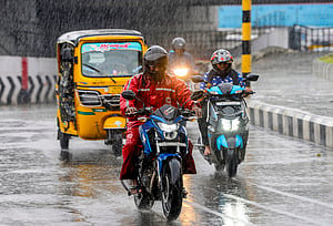 Meteorologists said the thunderstorm activity is typical during the summer transition period when rising temperatures lead to the formation of convective systems in the atmosphere.