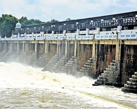 As per safety rules, the water in Poondi must be maintained at 33 feet 
