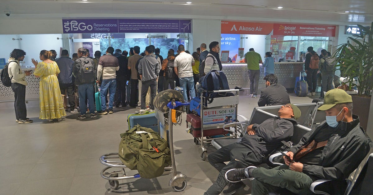 Alliance Air flight makes emergency landing at Delhi airport due to low oil pressure in engine