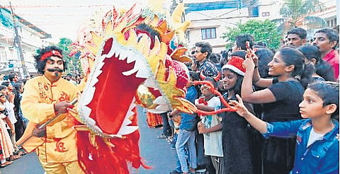 Competitions like elocution, light music, film songs, kolaa/rangoli drawing, mehendi, Kokani lit-fest and children’s drawing will also be held. 