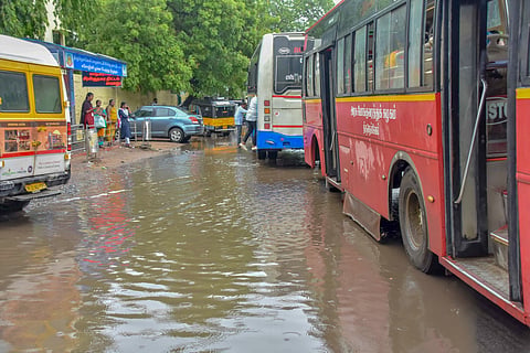 Improve condition of bus stop: Palayamkottai locals to corporation 