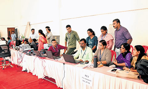 Final preparation for counting at Maharaja’s College 
