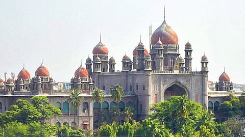 Telangana High Court sets aside cancellation of 453 land registrations.