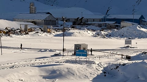 Workers and engineers engaged in construction are pushing ahead with one of India’s most challenging infrastructure projects, braving extreme cold, heavy snowfall and avalanche threats.