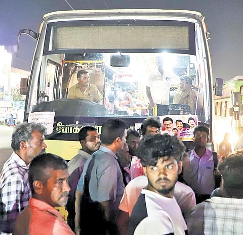 Over 100 passengers blocked a govt bus in Coimbatore on Monday 