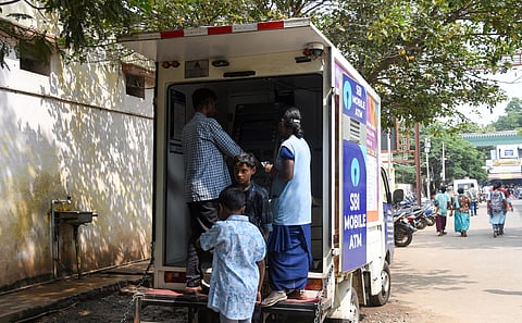 A mobile ATM at the Mahatma Gandhi Memorial Government Hospital in Tiruchy 