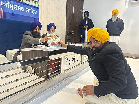 CM Bhagwant Mann appears before Akal Takht Sahib Secretariat for clarification on 'Golak' comment.