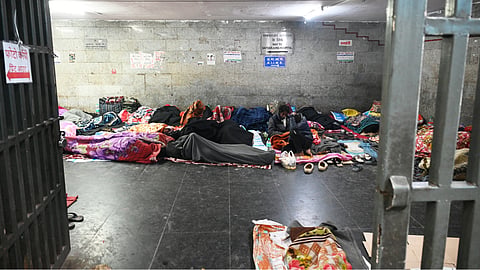 In an affidavit placed before the court, AIIMS detailed a range of measures undertaken in coordination with the Delhi Urban Shelter Improvement Board (DUSIB), NDMC, MCD, PWD, and other agencies to address shelter, transportation, safety, hygiene, food support, and on-ground monitoring during the winter season. 