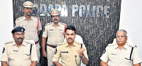 Kadapa Police have busted a major cyber fraud racket involving a â?oDigital Arrestâ? syndicate that was operating across states through mule accounts and cryptocurrency laundering.