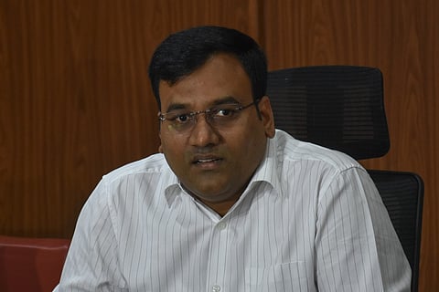 Director, Secondary Health KVN Chakradhara Babu addressing the media during the press conference at Tadepalli on Monday.