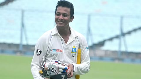 Veteran left-hander Sudip Chatterjee smashed an unbeaten century to power Bengal to 340/4 at stumps against Services