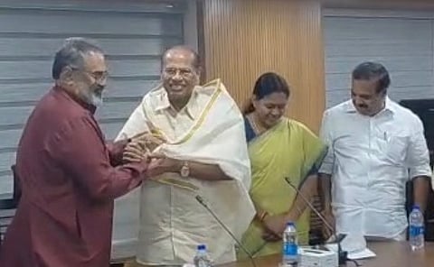 BJP state president Rajeev Chandrasekhar welcomed Thamarakshan at a meeting of the saffron alliance in Thiruvananthapuram on January 22, 2026. 