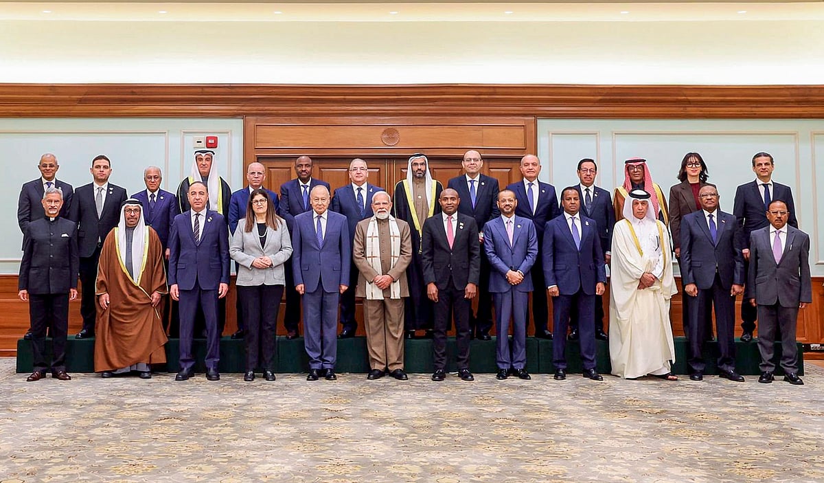PM Modi reiterates India's support for Palestine, backs Gaza peace plan at  India–Arab meet