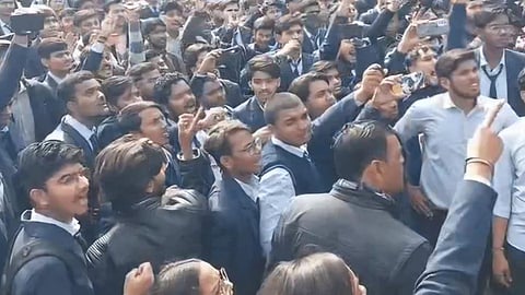 Students raised slogans demanding justice as the protest intensified.