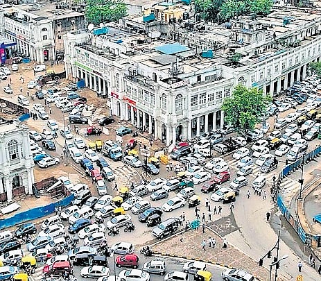 In the interest of public safety and convenience, elaborate regulations on vehicular movement will be implemented in Delhi, particularly New Delhi district and its adjoining areas. 