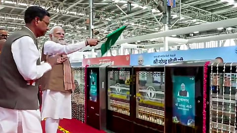  Prime Minister Narendra Modi flags off the Namo Bharat train and Meerut Metro services.