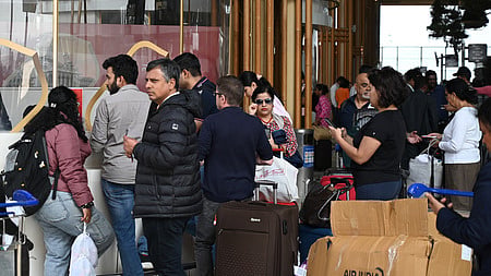 Passengers stranded at Kempegowda International Airport 