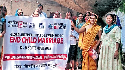 Sunita Devi (R) from Jharkand's Karamtola village holds a campaign against child marriage.