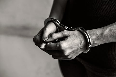 When a ‘jail visit’ ended an illegal stay of ‘tourist’