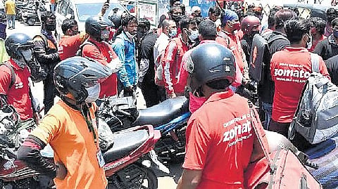LPG crisis: Many gig workers engaged in food delivery are without enough runs to make these past two days.