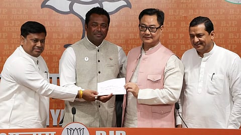  Leander Paes joins BJP.