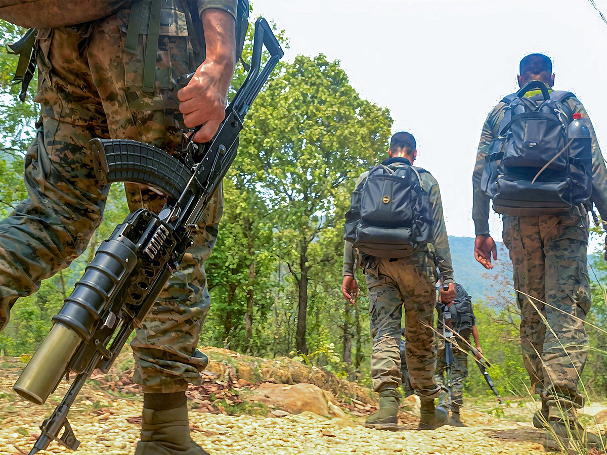 Jharkhand search operation unearths arms, large ammunition cache