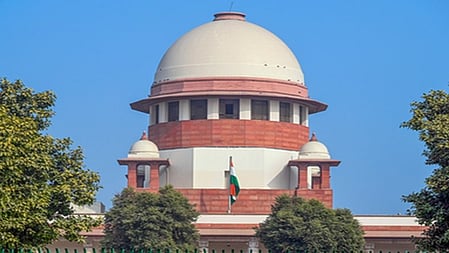 The apex court had expressed its displeasure over the Centre's non-compliance with a Madhya Pradesh High Court direction to confer the award on former police officer Vivek Singh Chouhan.