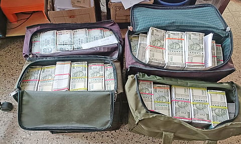 Police seized counterfeit notes with a face value of Rs 11 lakh from a lodge in Triplicane on Wednesday.