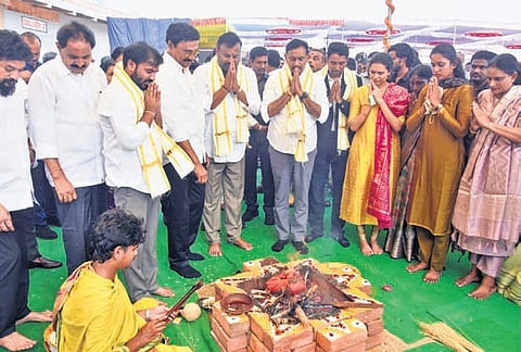 Sports Minister M Ramprasad Reddy, SAAP Chairman A Ravi Naidu and MP Kesineni Sivanath at foundation laying works of IGMC Stadium 