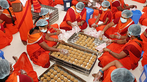 Srivari sevaks. 