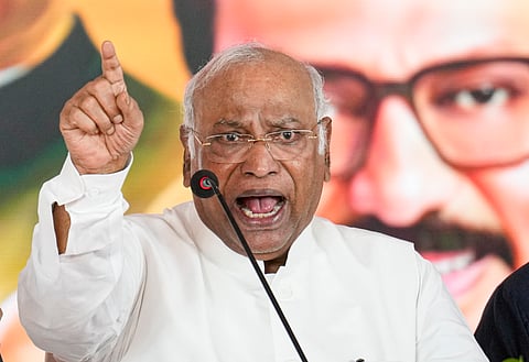Congress President Mallikarjun Kharge addresses a rally in support of party candidate from Velachery constituency, JMH Aassan Maulaana, ahead of the Tamil Nadu Assembly elections, at Thiruvanmiyur in Chennai, Tuesday, April 21, 2026. 
