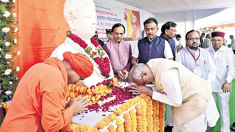 Vice-President CP Radhakrishnan prays to Lord Basavanna at the Amrit Mahotsav of Dr Basavalinga Pattadevar in Bhalki town of Bidar district on Wednesday.