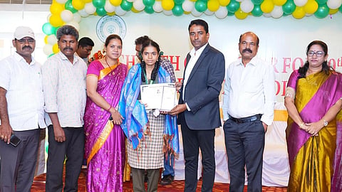 Students were presented with medals, certificates, and shawls.