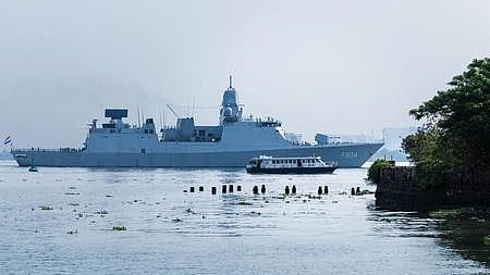 HNLMS De Ruyter in Kochi.